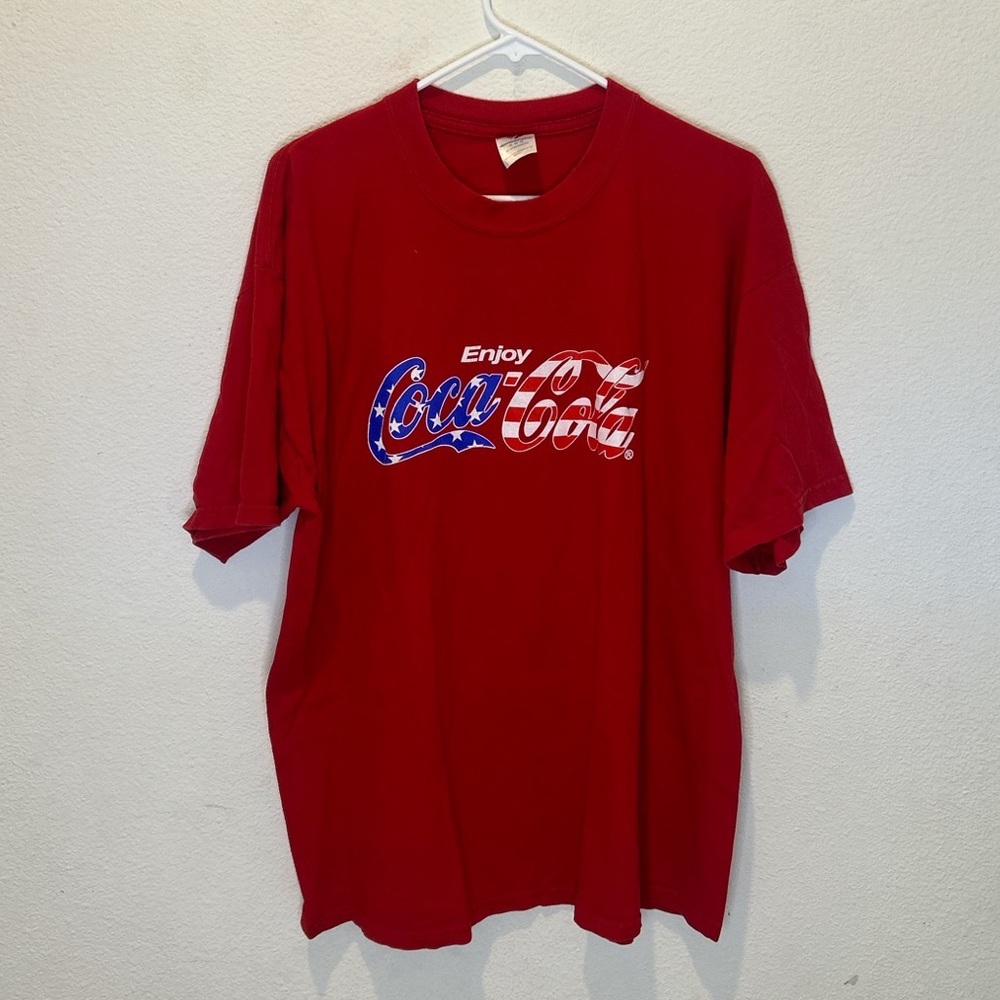 VINTAGE COCA-COLA AMERICAN FLAG T-SHIRT